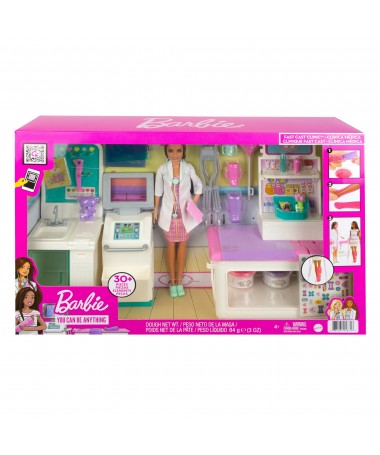 Barbie médico com clínica médica